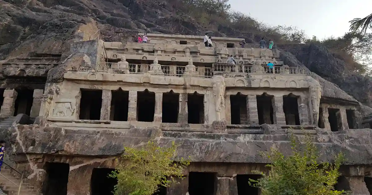 Undavalli Caves: Ancient Rock-Cut Architectural Marvel of Andhra Pradesh
